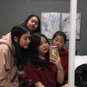 Meet your Posher, Sandy